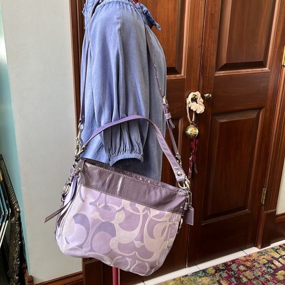 Coach f14711 Optic convertible Zoe bag shoulder bag   satchel  Lilac  rare color - Picture 6 of 17